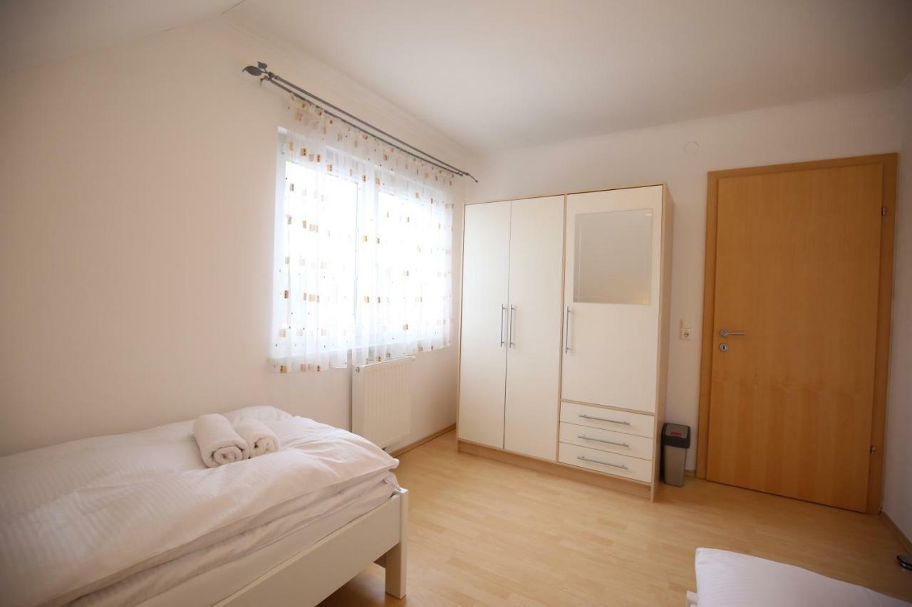 Villa Hasi ไอค์ ภายนอก รูปภาพ